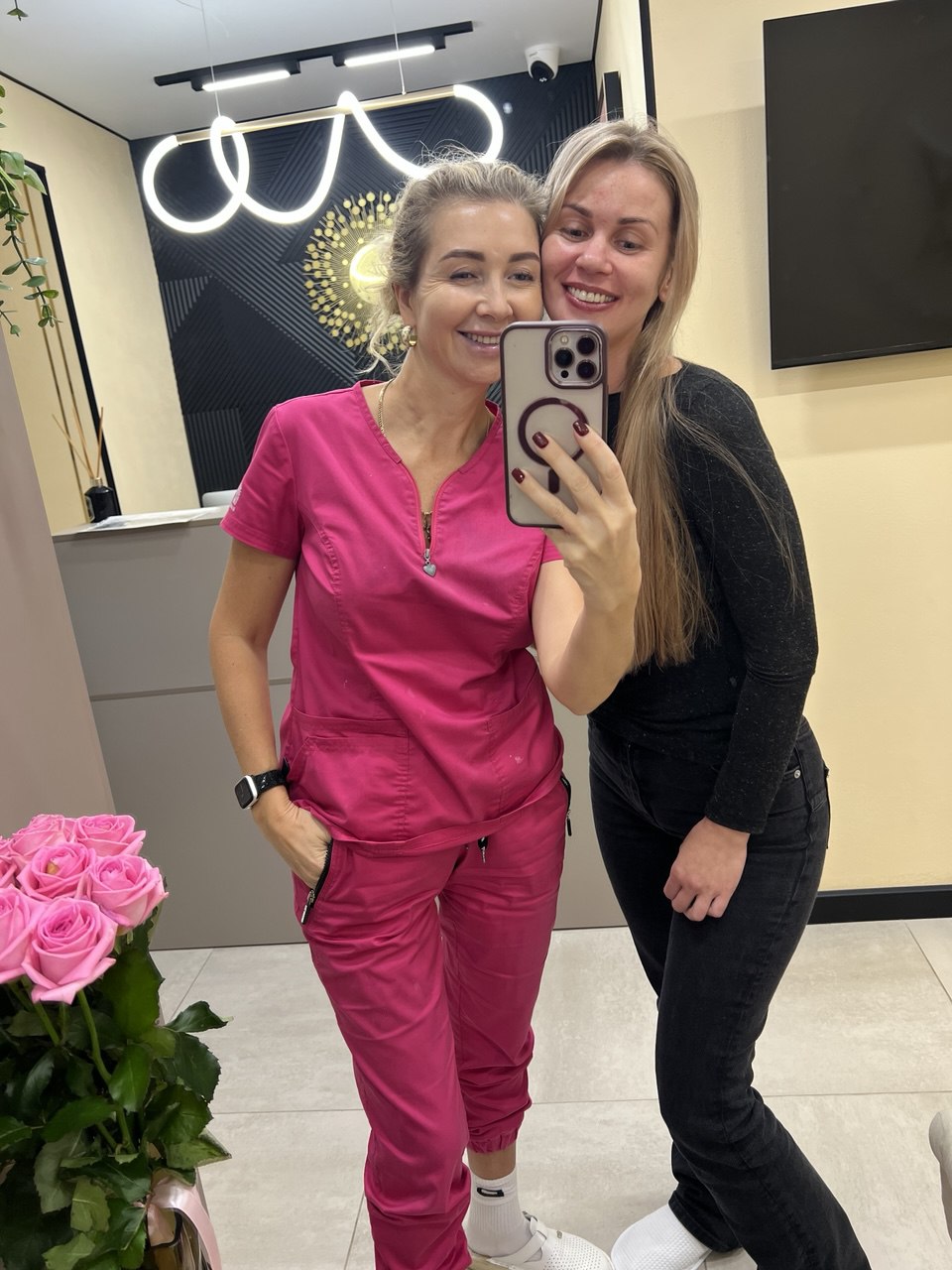 Врач-стоматолог Жанна Ивановна в клинике